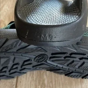 Chaco men’s black/blue/green patterned sandals, size 9, like new Chaco | Shoes | Chaco Mens Blackbluegreen Patterned Sandals  main image 2